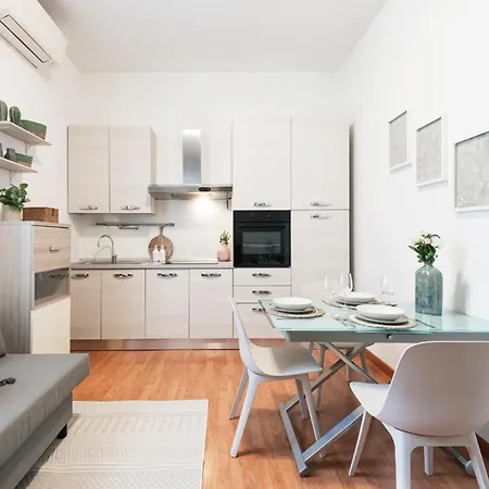 Cozy In Piazza 5 Giornate By Easylife * Milano